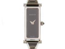 GUCCI　グッチ　バングルウォッチ　1500L　ステンレススチール　ブラック文字盤　クオーツ　レディース時計　2148103916731【207】