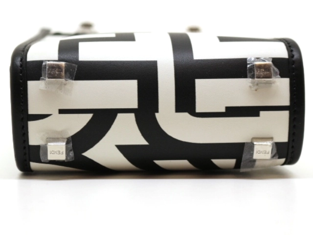 FENDI　フェンディ　サンシャイン　ショッパース　ミニ　マークジェイコブスコラボ　ホワイト／ブラック　カーフ　8BS051　2143200573665【200】