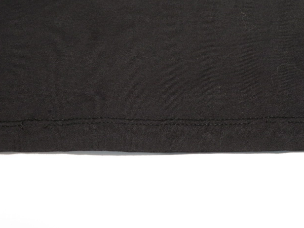 MONCLER　モンクレール　MAGLIATシャツ　メンズXXL　ブラック　コットン　F20918C78100 8390Y　2148103802874　【432】