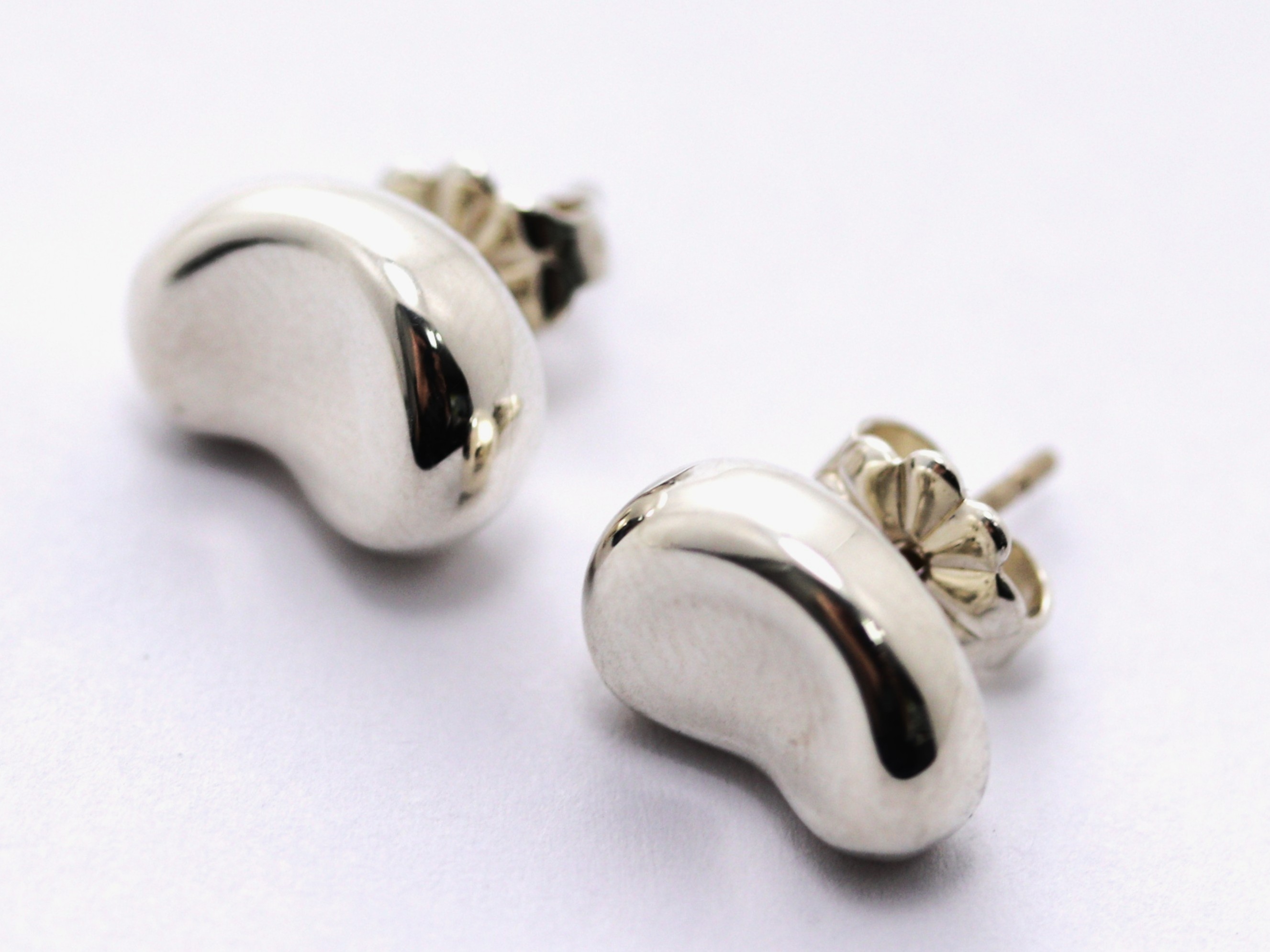 ■★GWセール★【ティファニー】ビーン　ピアス　片耳　2013 楽天市場】ティファニー Tiffany & Co. ピアス ビーンズ パヴェ