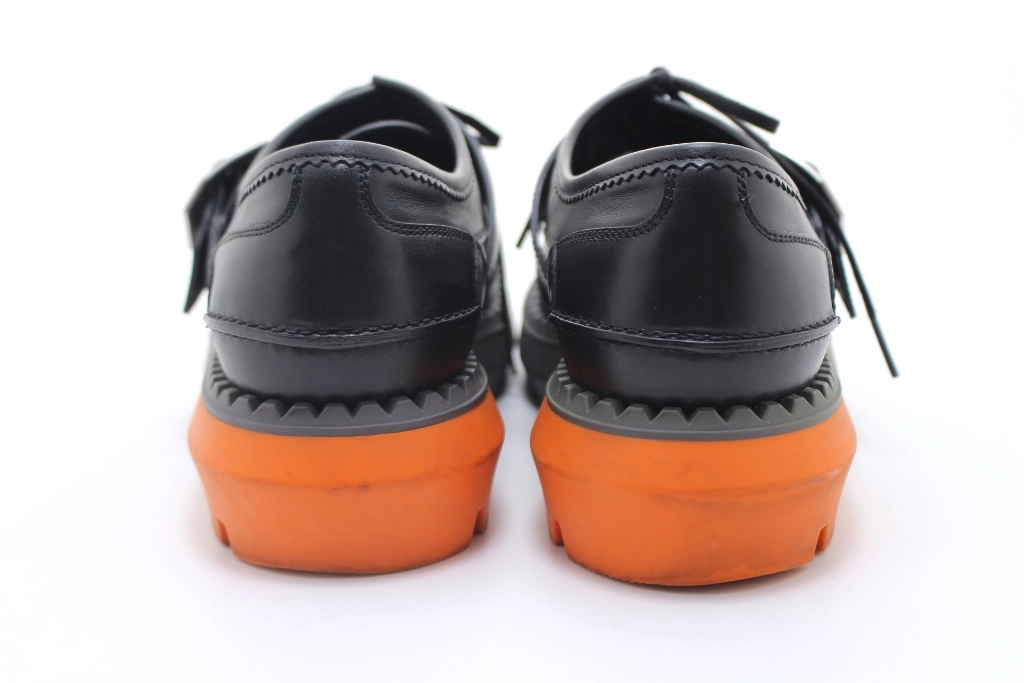GUCCI グッチ 靴 シングルモンクローファー メンズ7ハーフ（約26.5cm） ブラッ/グレー/オレンジ 739868 2023AW