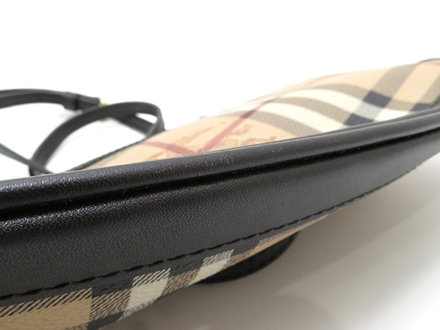 未使用 バーバリー　ショルダーポーチ　ベージュ/ブラック　ＰＶＣレザー BURBERRY バーバリー ショルダーポーチ ベージュ/ブラック PVC