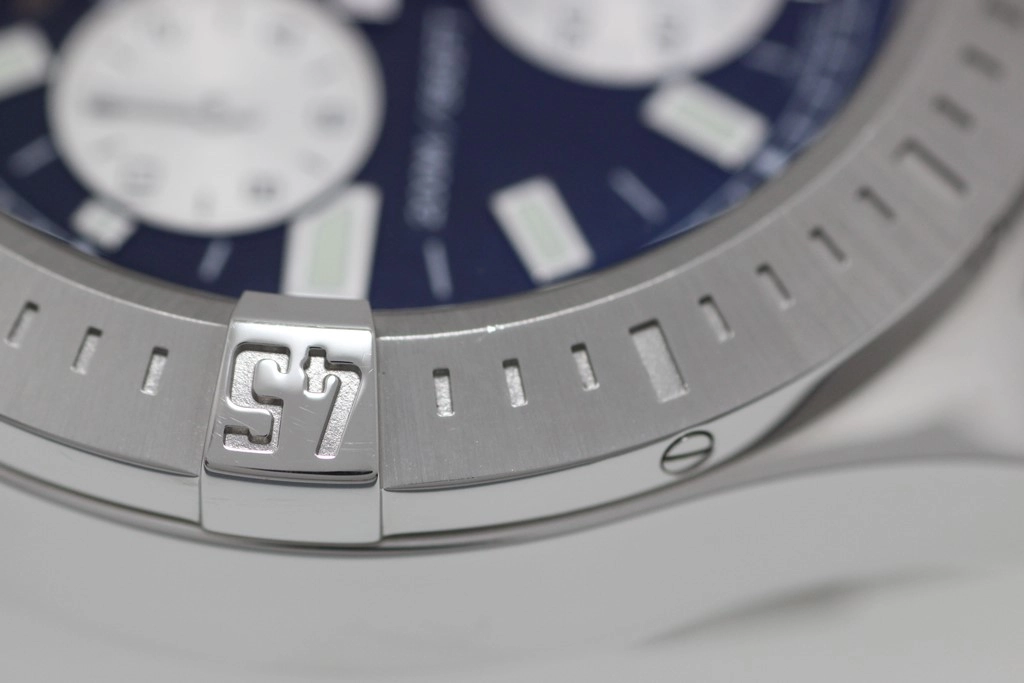 BREITLING ブライトリング 腕時計 2019年並行品 コルト クロノグラフ A7338811/BD43 ブラック/シルバー ステンレス 自動巻き【472】SJ