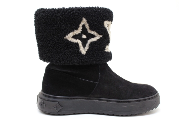 LOUIS VUITTON　ルイヴィトン　ムートンブーツ　スノードロップライン　レディース35　ブラック　スエード　2147100487756　【432】