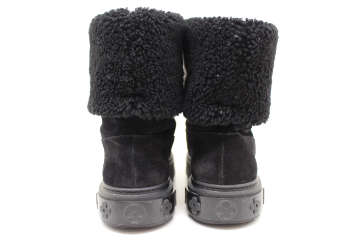LOUIS VUITTON　ルイヴィトン　ムートンブーツ　スノードロップライン　レディース35　ブラック　スエード　2147100487756　【432】