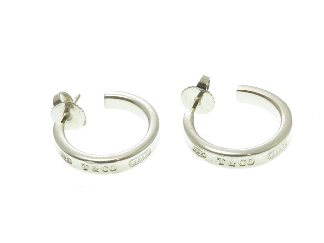ティファニー ピアス シルバー ナロー フープ 片耳 Tiffany & Co. Tiffany & Co. ピアス ナロー フープ シルバー 片耳