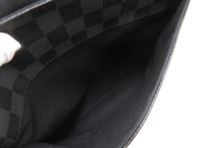 LOUIS VUITTON ルイヴィトン ディストリクトPM ショルダーバッグ LOUIS VUITTON ルイヴィトン ディストリクトPM ショルダーバッグ