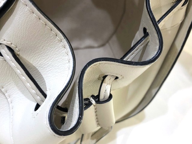 LOEWE ロエベ ショルダーバッグ ハンモックドローストリング LOEWE ロエベ ショルダーバッグ ハンモックドローストリング