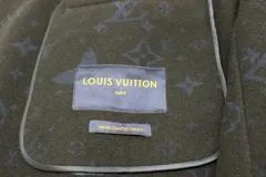 LOUIS VUITTON ルイヴィトン 衣類 ロングコート メンズ46（約Mサイズ） ネイビー ウール RM202Q UZB HJC55E （2120000302725）【200】