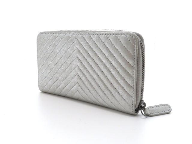 CHANEL シャネル Vステッチ シェブロン スモールジップ