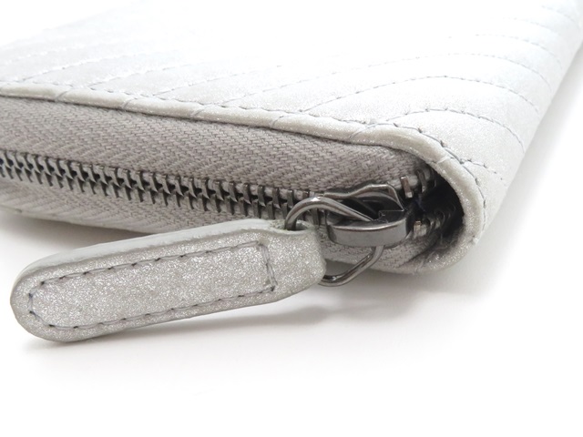 CHANEL シャネル Vステッチ シェブロン スモールジップアラウンド