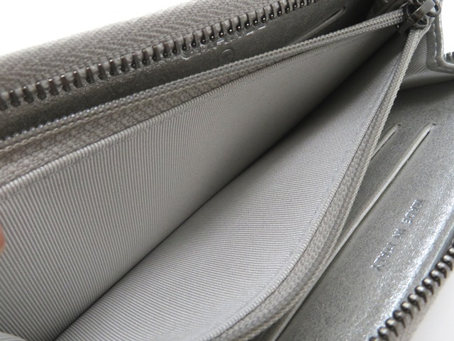 CHANEL シャネル Vステッチ シェブロン スモールジップアラウンド