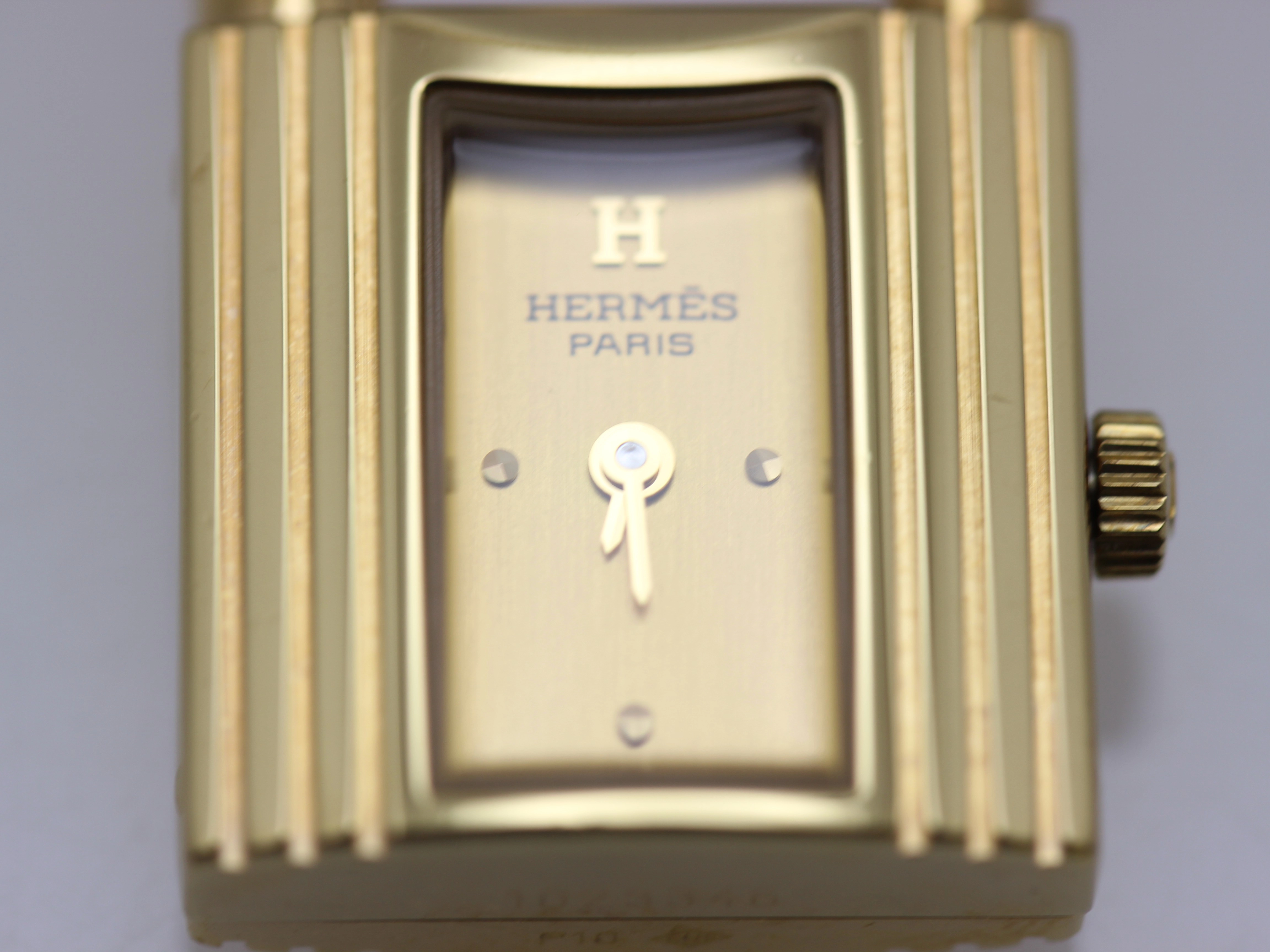 HERMES エルメス レディース腕時計 ケリーウォッチ KE1.201 ゴールドメッキ/クシュベル □C刻印 ゴールド文字盤 クオーツ【472】UH
