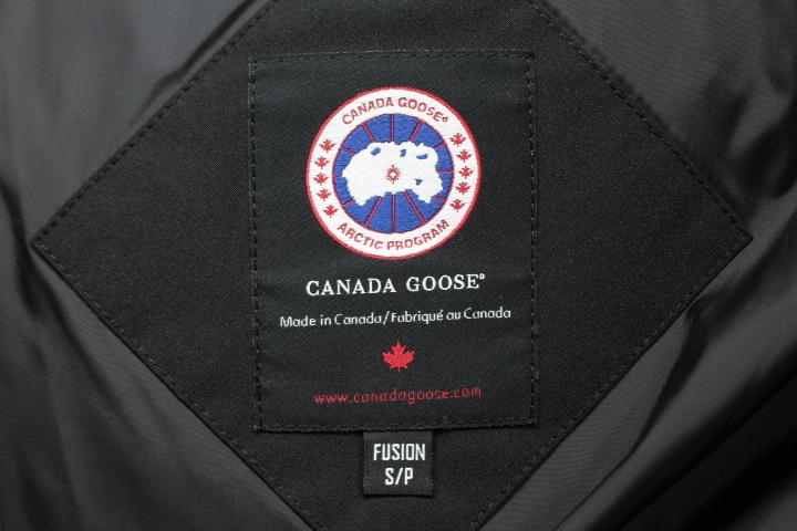 CANADA GOOSE カナダグース 衣類 ダウンコート メンズS ブラック