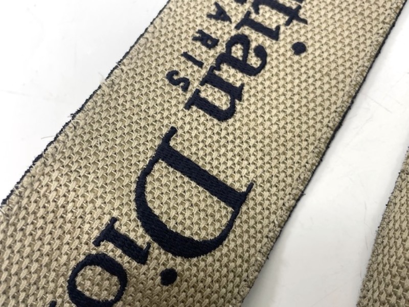 CHRISTIAN DIOR クリスチャンディオール ストラップ エンブロイ