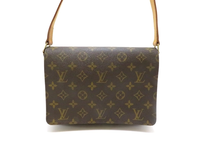 Louis Vuitton ルイ・ヴィトン ミュゼット・タンゴ ショート