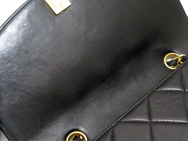 CHANEL シャネル ダイアナ22 マトラッセ チェーンショルダー CHANEL シャネル ダイアナ22 マトラッセ チェーンショルダー