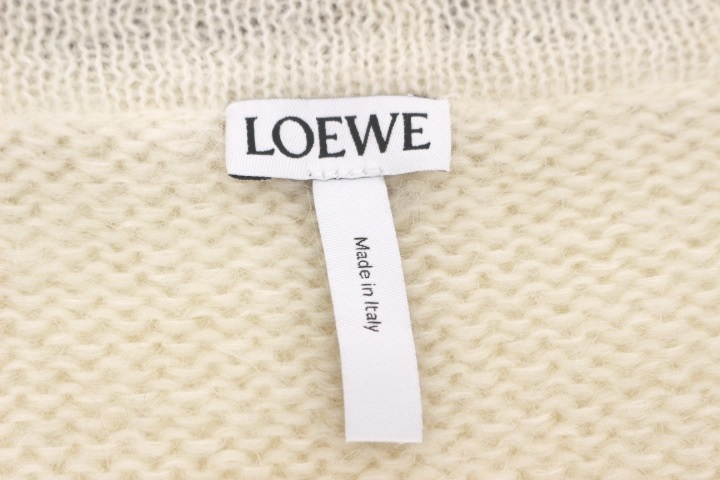 LOEWE ロエベ 衣類 カーディガン レディースXS アイボリー リス LOEWE ロエベ 衣類 カーディガン レディースXS アイボリー リス
