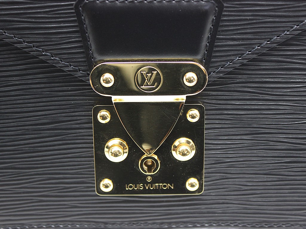 LOUIS VUITTON ルイヴィトン セカンドバッグ ポシェット・セリエ