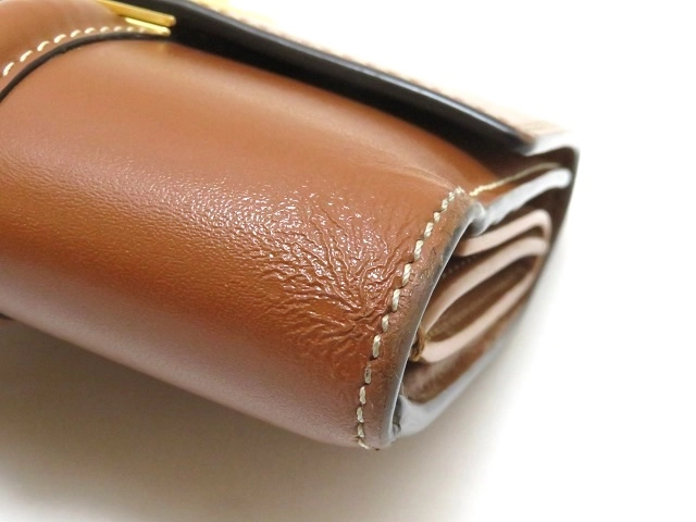 CELINE セリーヌ スモール トリフォールドウォレット 16(セーズ)  タン カーフ 10F523CQ7.04LU【430】2148103885068