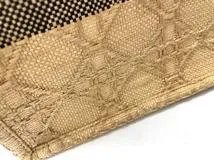 DIOR　ディオール トートバック　ブックトート ミディアムバッグ カナージュ ラフィア ナチュラル　M1296ZSQD_M925【472】AH