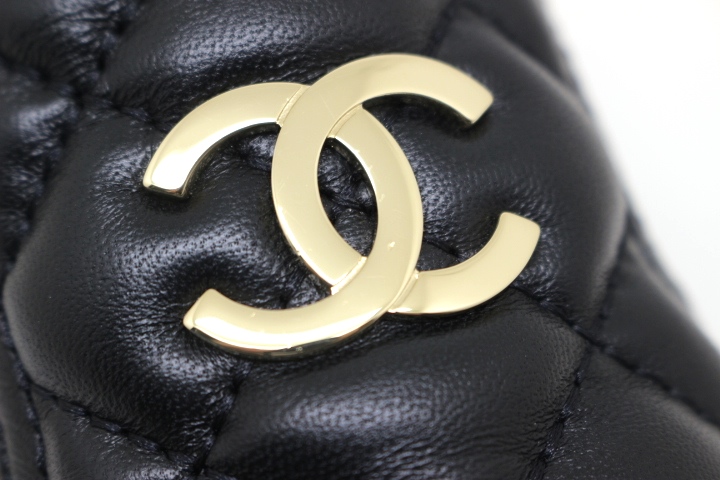 ♥CHANEL♥シャネル♥メタリックシルバースリッポン美品♥38 ♥CHANEL♥シャネル♥メタリックシルバースリッポン美品♥38