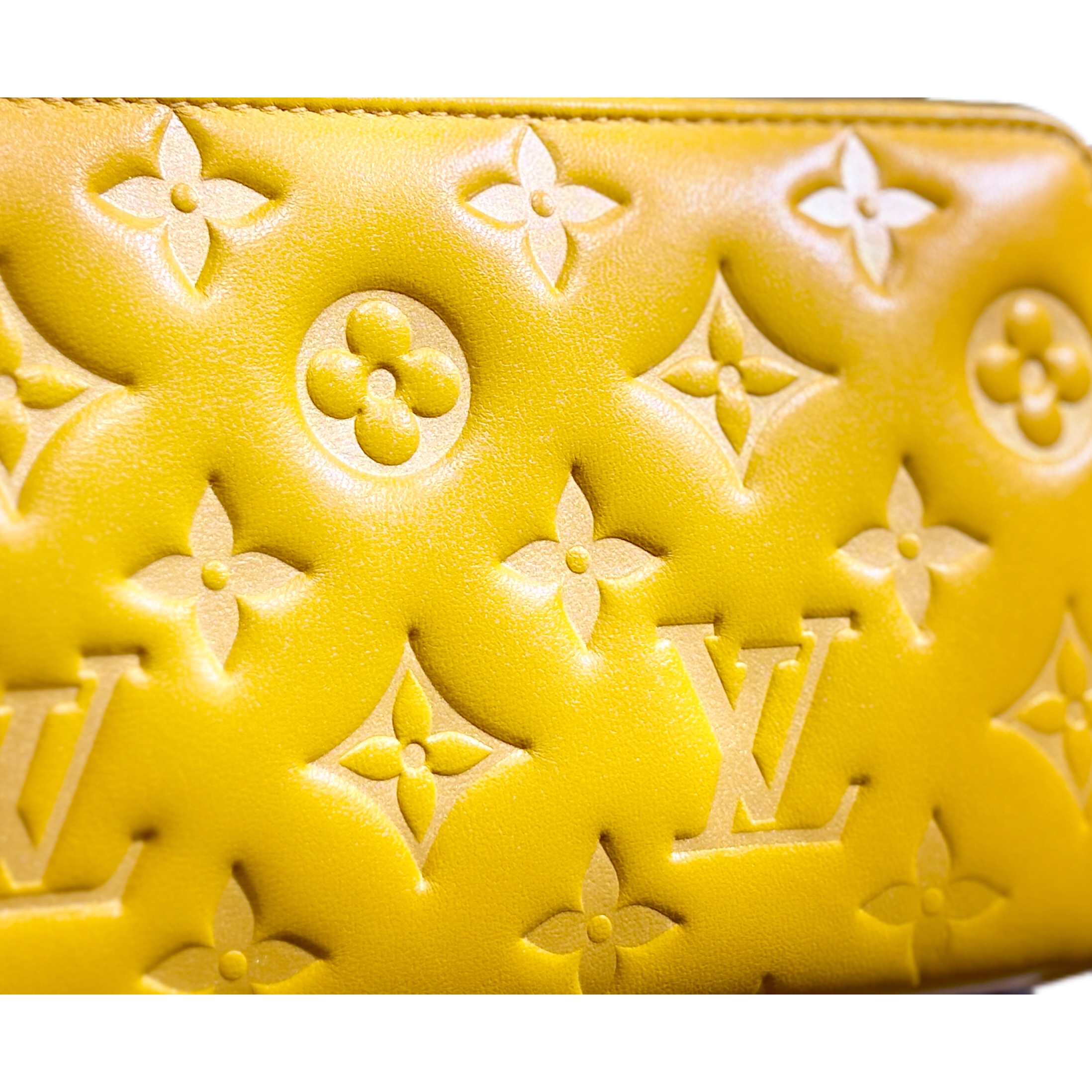 LOUIS VUITTON ルイヴィトン ジッピー・ウォレット モノグラム