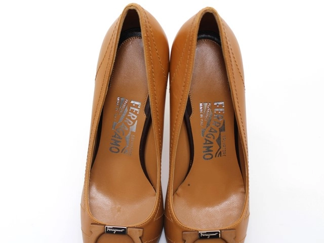 Salvatore Ferragamo フェラガモ 靴 ガンチーニパンプス レディース6(約23.5cm) ブラウン カーフ (2147100545180) 【200】