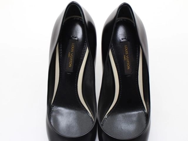 LOUIS VUITTON ルイヴィトン 靴 パンプス レディース35ハーフ(約23cm) ブラック レザー (2148103772023) 【200】