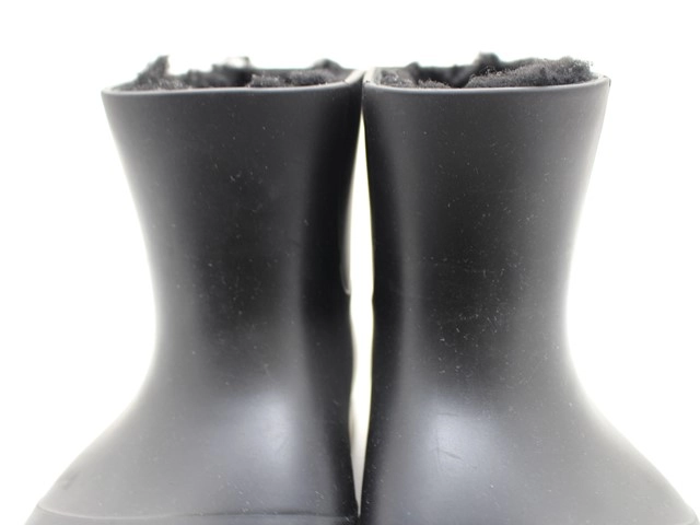 BOTTEGA VENETA　ボッテガ・ヴェネタ　Puddleシアリングアンクルブーツ　レディース36　ブラック　ラバー　677338 V1BM0　2147200530291　【432】