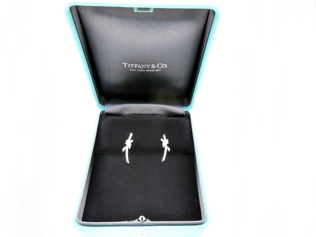 TIFFANY&CO ティファニー ノットピアス K18ホワイトゴールド/ダイヤモンド 4.6g 70300435 2143700194469 【437】