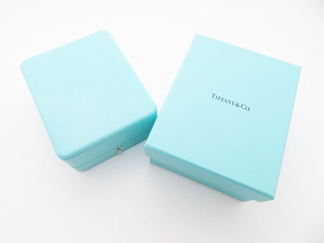 TIFFANY&CO ティファニー ノットピアス K18ホワイトゴールド/ダイヤモンド 4.6g 70300435 2143700194469 【437】