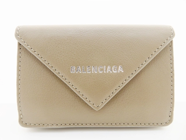 美品 バレンシアガ ペーパーミニウォレット 三つ折り財布 レザー ベージュ 新色【BALENCIAGA】ペーパー ミニウォレット (BALENCIAGA/折りたたみ