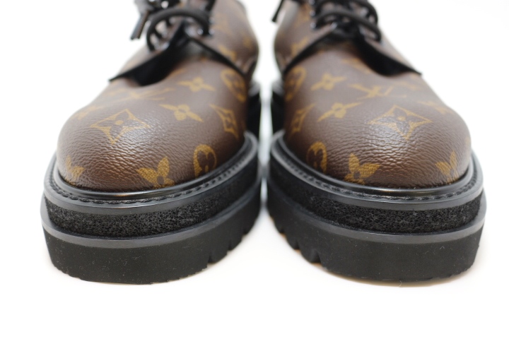 使用数回 ルイヴィトン ブラックアイス ダービー 革靴 モノグラム 6 黒 使用数回 ルイヴィトン ブラックアイス ダービー 革靴
