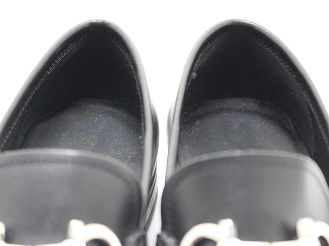 Salvatore Ferragamo フェラガモ 靴 ガンチーニモカシン メンズ5(約23.5~24cm) ブラック カーフ 0686084 参考定価:¥121,000- (2143300222944) 【200】