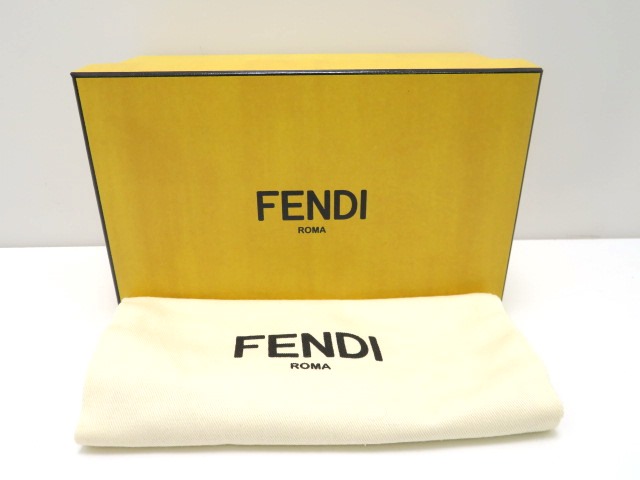 FENDI フェンディ ポンポンチャーム キーホルダー バッグ
