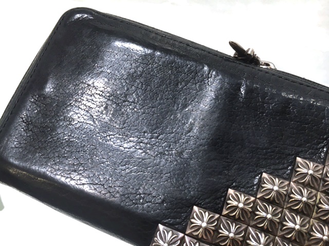 クロムハーツ CHROMEHEARTS ピラミッドスタッズ ラウンド長財布