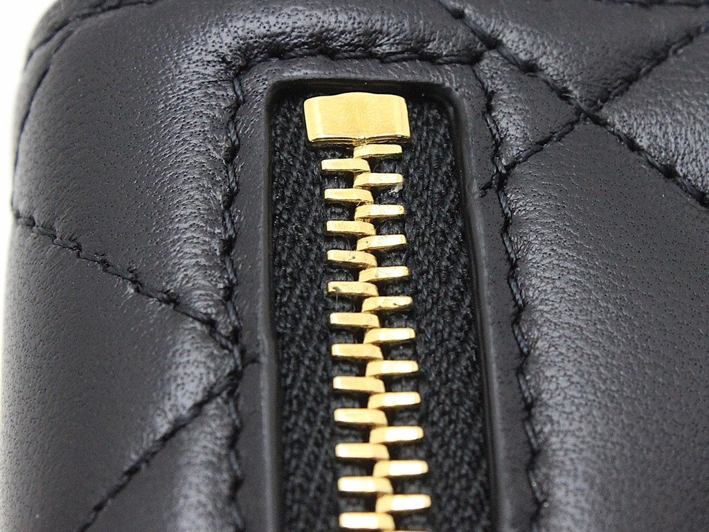 CHANEL シャネル 財布 クラシックスモールフラップウォレット  