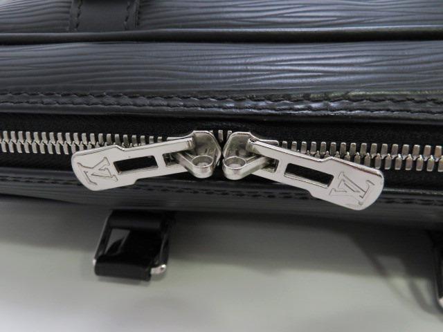 LOUIS VUITTON ルイ ヴィトン PDV ポルトドキュマン