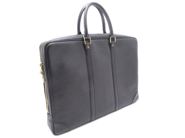 LOUIS VUITTON ルイ・ヴィトン ポルトドキュマン ヴォワヤージュ エピ