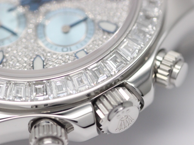 2021年4月に日本ロレックスにてoh済み Rolex ロレックス コスモグラフ デイトナ バケットダイヤベゼル 時計 メンズ プラチナ アイスブルー パヴェダイヤ文字盤 116576tbr 国際サービス保証書 2143700114375 200 の購入なら 質 の大黒屋 公式