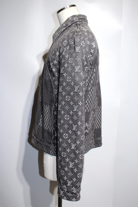 LOUIS VUITTON ルイヴィトン ジャイアントダミエウェーブスモノグラム