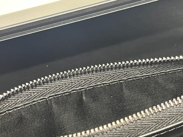 RIMOWA リモワ クロスボディバッグ ブラック アルミニウム RIMOWA リモワ クロスボディバッグ ブラック アルミニウム