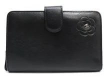 美品 CHANEL 二つ折り財布 バタフライ カメリア ラムスキン Wホック 黒