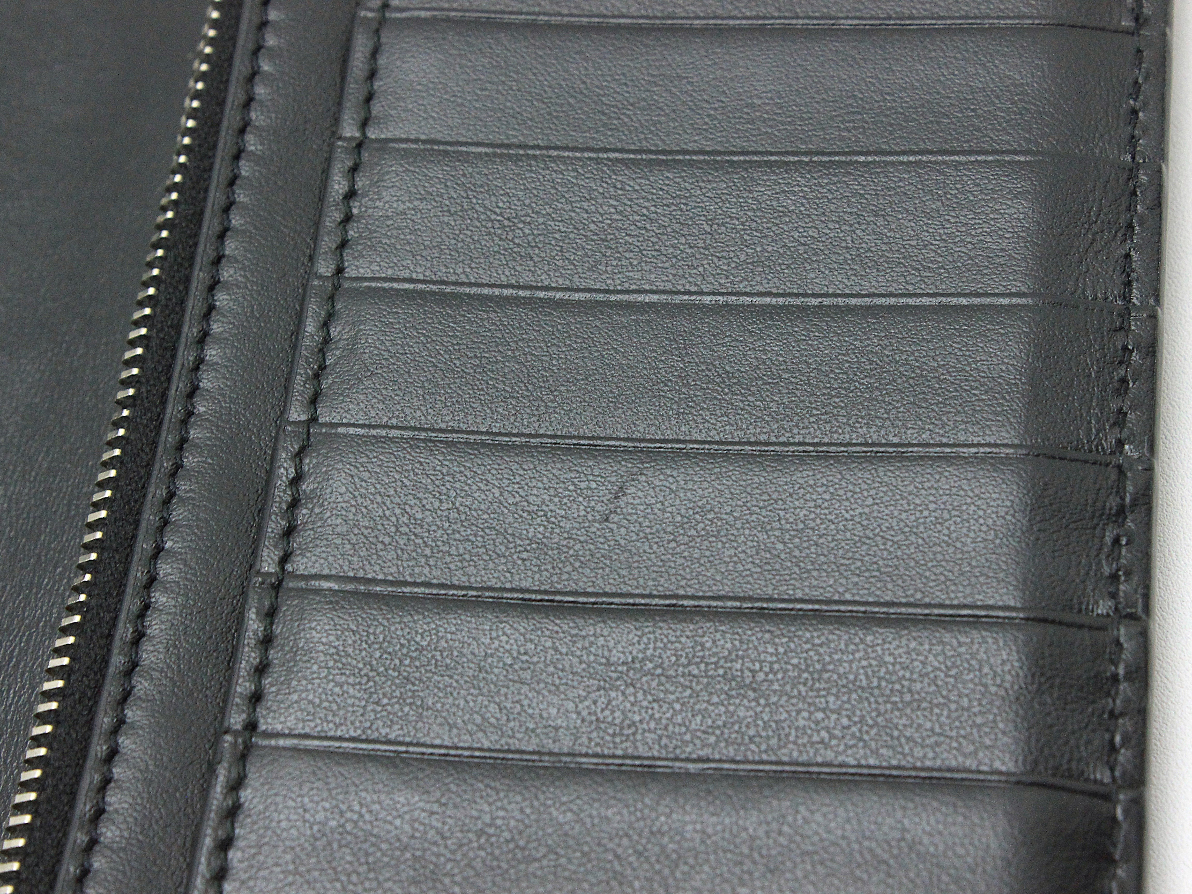 SAINT LAURENT サンローラン 二つ折長財布 ブラック クロコ型