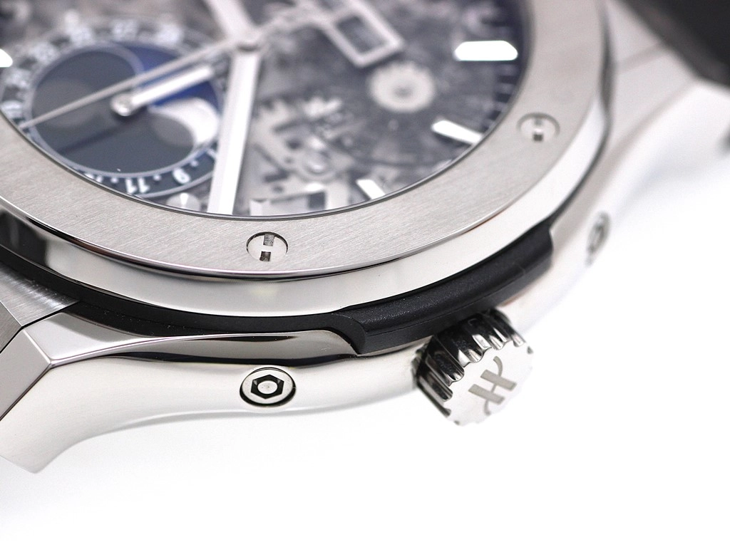 HUBLOT ウブロ 腕時計 2018年正規品 クラシック・フュージョン アエロフュージョン ムーンフェイズ 517.NX.0170.LR チタニウム/ラバー/アリゲーター スケルトン文字盤 自動巻き【472】SJ