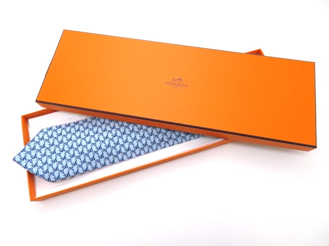 HERMES エルメス 衣類品 ネクタイ シルク ライトブルー イルカ