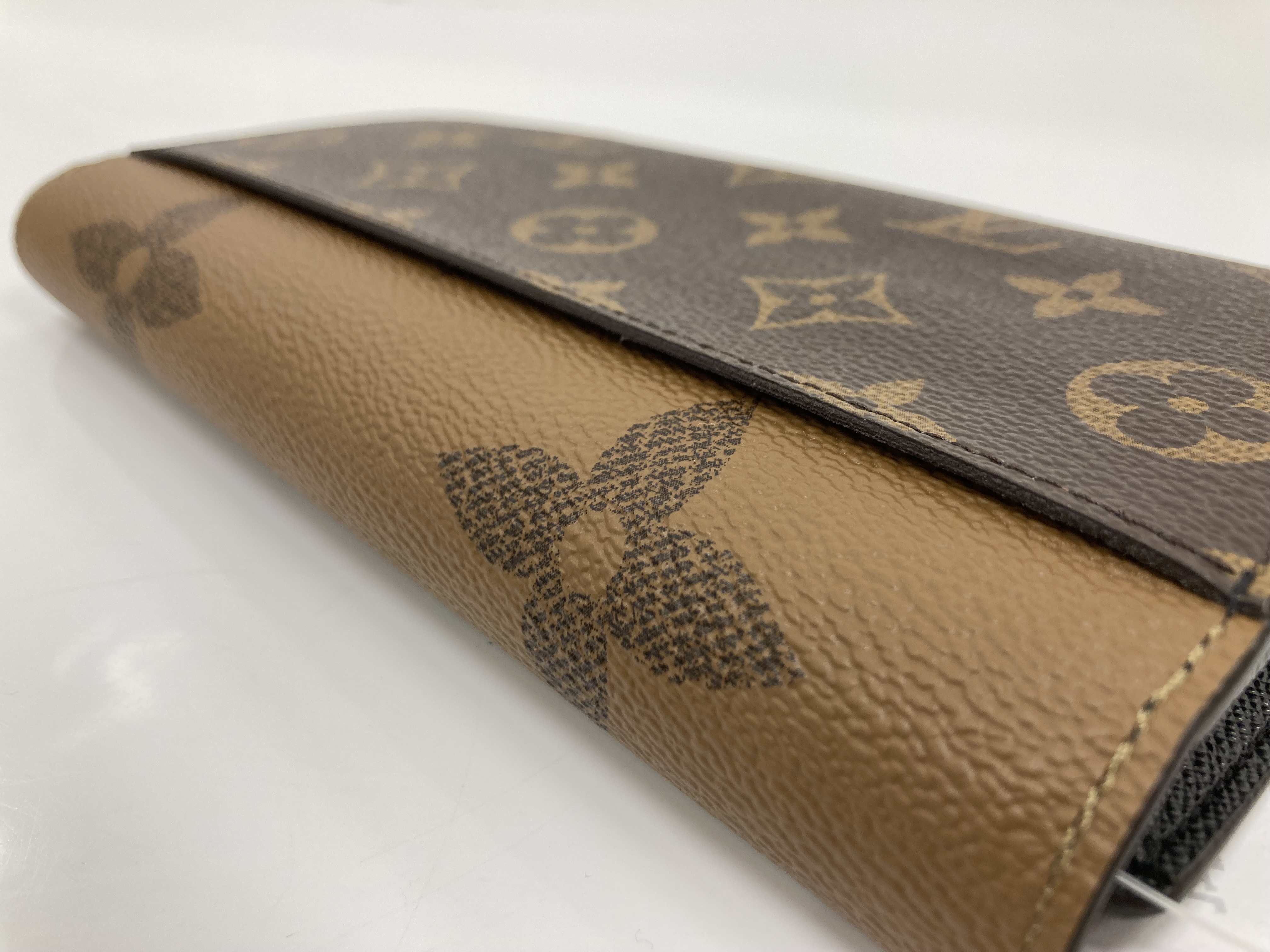 LOUIS VUITTON ルイヴィトン ポルトフォイユ・サラ モノグラム