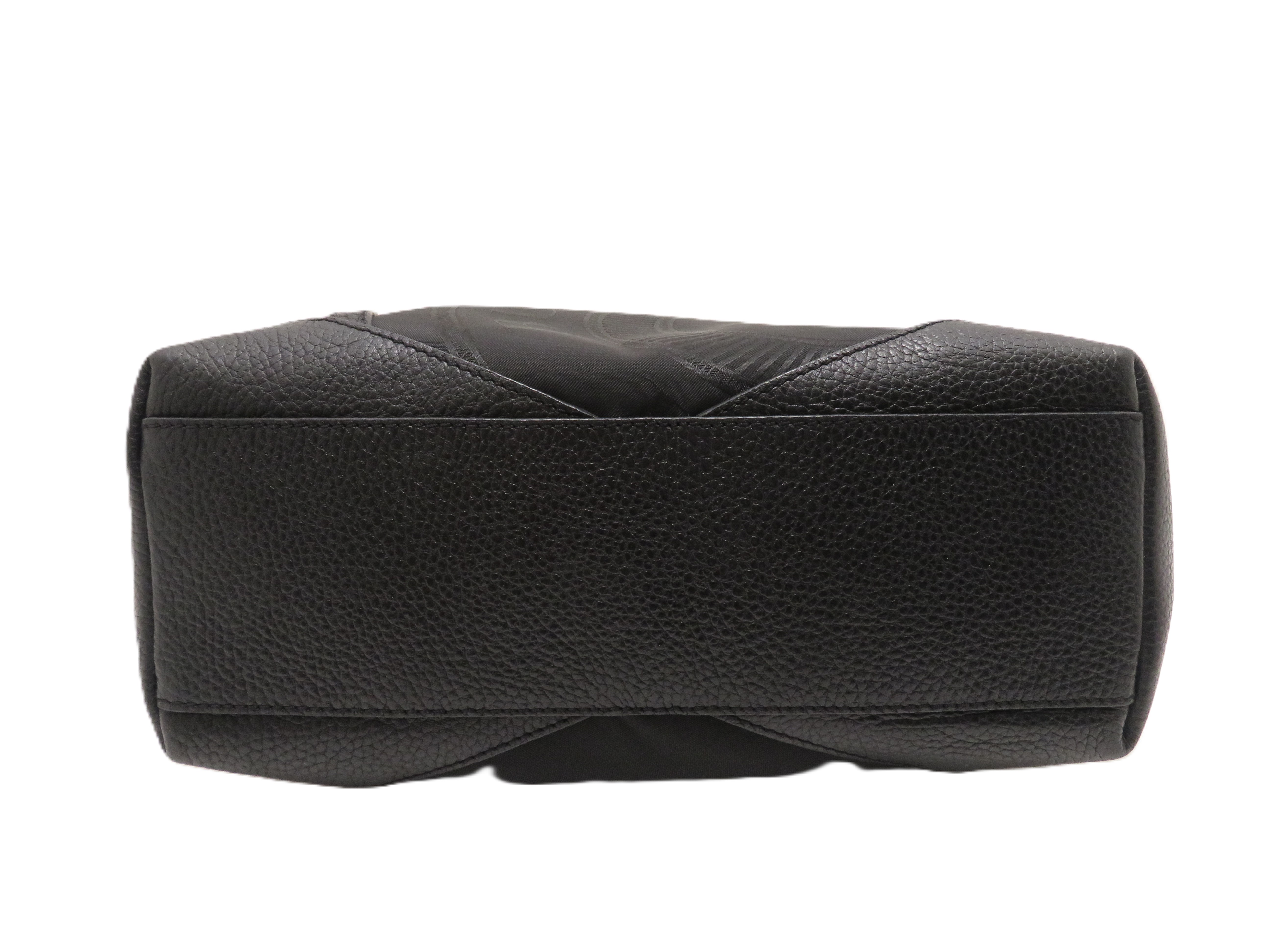 BURBERRY バーバリー ショルダーバッグ ブラック ナイロン／レザー  