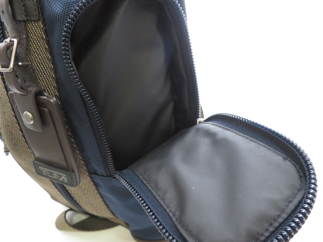 TUMI トゥミ モントレー スリングショルダーバッグ ボディバッグ